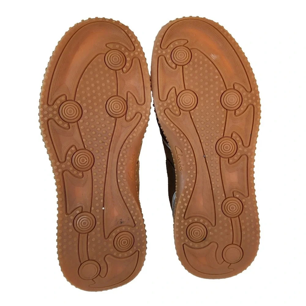 Clarks puxton leather